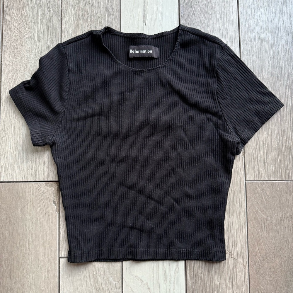 Reformation Black Short Sleeve Ribbed Tee